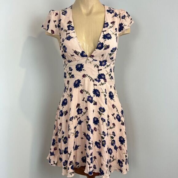 Sunday Best Aritzia 4 Light Pink Blue Floral Open Back Mini Dress V Neck Summer - Picture 5 of 13